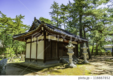 四国八十八箇所80番　讃岐國分寺　千体地蔵堂　香川県高松市 116667852