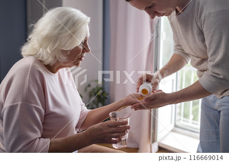 senior woman with glass water senior woman with glass water 116669014