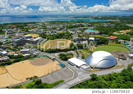 沖縄本島宜野座村の総合運動公園 116670810