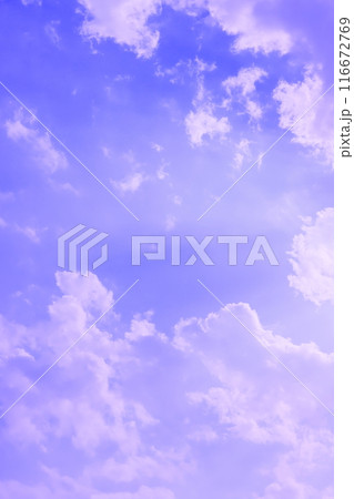 雲のある青空 (背景素材） 116672769