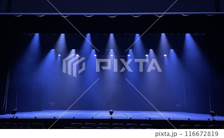 整然と揃った照明 整然と揃った照明 116672819