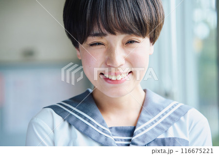 笑顔の女子高生 笑顔の女子高生 116675221