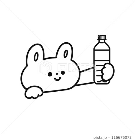 ペットボトルを持ったかわいいウサギ・線画 116676072