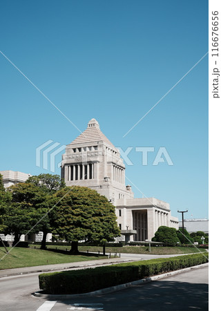 【縦写真】国会議事堂 116676656