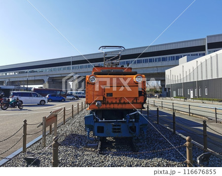 黒部峡谷鉄道の保存車両 ED凸型電気機関車とハ形二軸客車 116676855