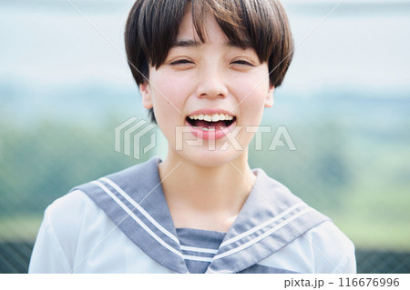 笑顔の女子高生 笑顔の女子高生 116676996
