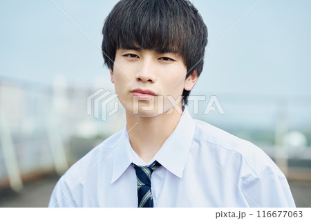 屋上にいる男子高校生 屋上にいる男子高校生 116677063