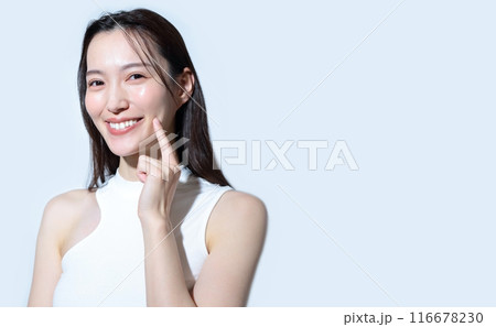 歯並びが綺麗な女性イメージ 歯並びが綺麗な女性イメージ 116678230