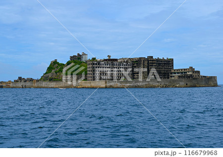 軍艦島(端島)北東側 端島小中学校跡 世界文化遺産 長崎市 軍艦島(端島)北東側 端島小中学校跡 世界文化遺産 長崎市 116679968