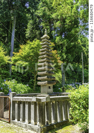 四国八十八箇所81番　白峯寺　十三重石塔　香川県坂出市 116680479