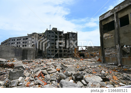 軍艦島（端島）30号棟・31号棟アパート　長崎市 116680521