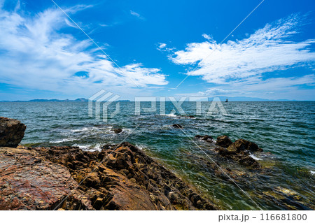 【瀬戸内海国立公園】赤穂御崎 たたみ岩から見た御前岩灯台と小豆島と家島諸島 兵庫県赤穂市 【瀬戸内海国立公園】赤穂御崎 たたみ岩から見た御前岩灯台と小豆島と家島諸島 兵庫県赤穂市 116681800