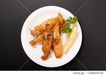 鶏肉の鶏皮包み揚げ 116684326