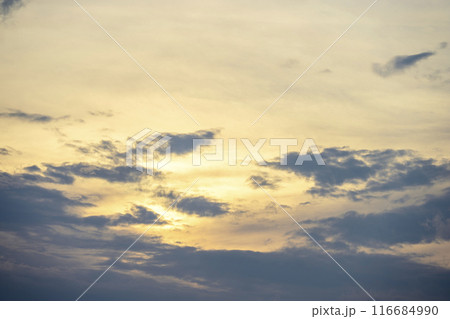 夏の夕焼け 夕暮れ 夕方 空 イメージ 夏の夕焼け 夕暮れ 夕方 空 イメージ 116684990