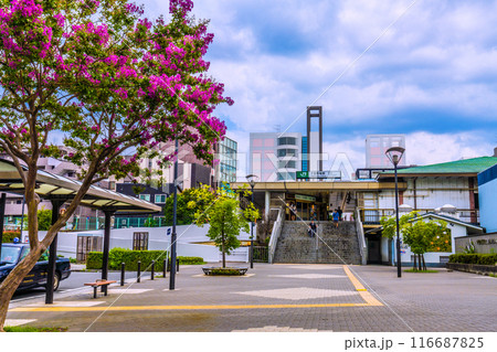 日本の横浜都市景観　JR横浜線 十日市場駅 北口などを望む＝7月20日 116687825