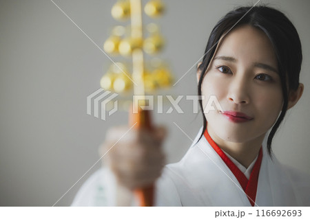 巫女神楽 116692693