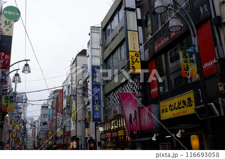 新橋西口通り商店街 116693058