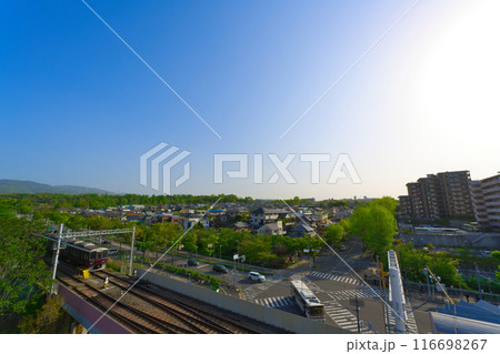 【大阪府】4月・北千里駅前の街風景 116698267