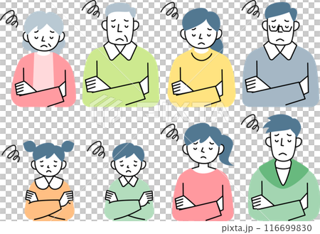 Worried three-generation family upper body set 116699830