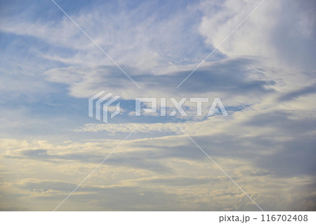 夏の夕焼け 夕暮れ 夕方 空 イメージ 夏の夕焼け 夕暮れ 夕方 空 イメージ 116702408