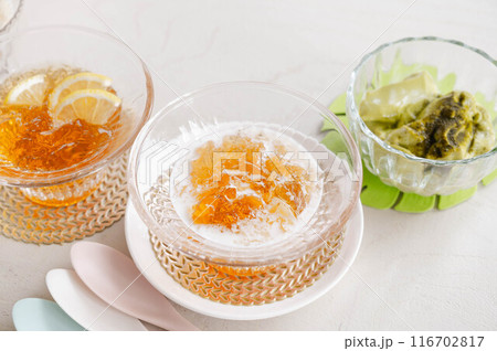 冷たいゼリーと抹茶プリン 116702817