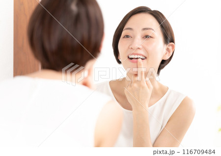 口元　デンタル　歯 116709484