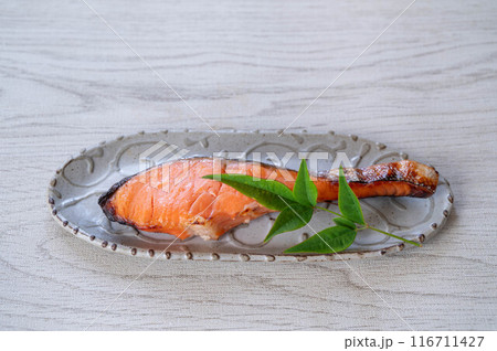 鮭の塩麴焼き 116711427