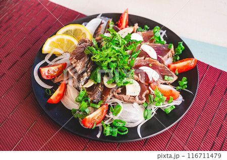 カツオのたたきサラダ 116711479