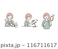 スマホを使う女性 116711617