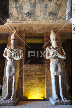 アブシンベル神殿の内部 アブシンベル神殿の内部 116713304