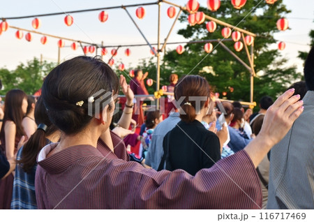 夕暮れの奥浅草盆踊り大会　東京 116717469