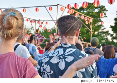 夕暮れの奥浅草盆踊り大会 東京 夕暮れの奥浅草盆踊り大会 東京 116717475