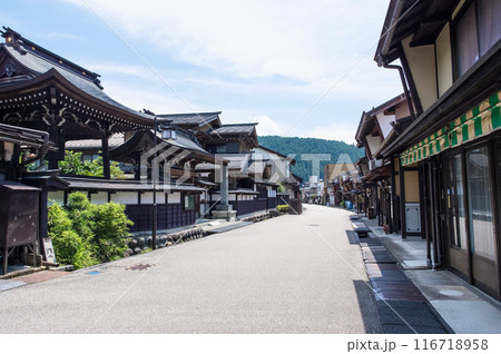 郡上八幡の古い町並み(岐阜県郡上市・重要伝統的建造物群保存地区) 郡上八幡の古い町並み(岐阜県郡上市・重要伝統的建造物群保存地区) 116718958
