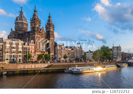 Basilica of Saint Nicholas located in the Old Center district of Amsterdam, Netherlands 116722252