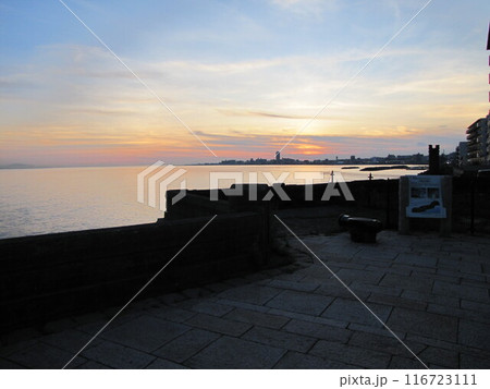 港の見える丘公園からの夕焼け 港の見える丘公園からの夕焼け 116723111