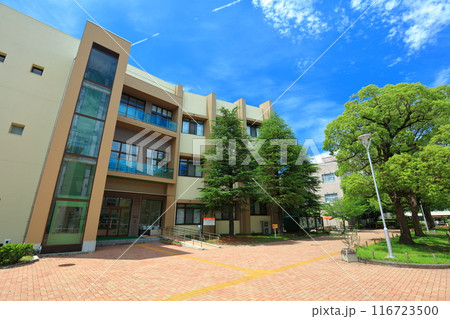 【香川県】晴天の香川大学幸町キャンパス 【香川県】晴天の香川大学幸町キャンパス 116723500