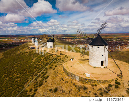 Windmills and castle of Consuegra Windmills and castle of Consuegra 116723654