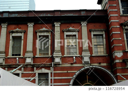 改修工事前の東京駅 116728954