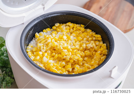塩味とうもろこしご飯 116730025