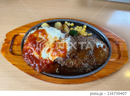 おいしい目玉焼きとハンバーグ 116730407