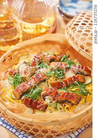 鰻ちらし寿司 - 夏のごちそう 116735250