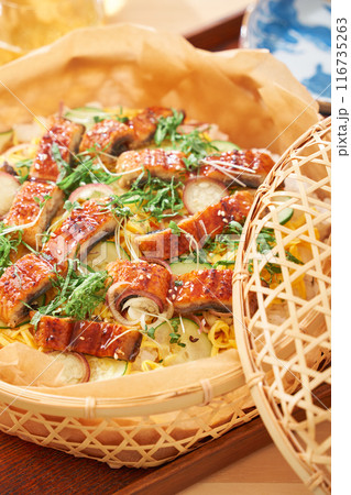 鰻ちらし寿司 - 夏のごちそう 116735263