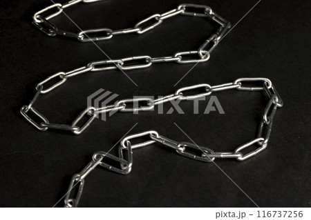 steel chain links connected together steel chain links connected together 116737256