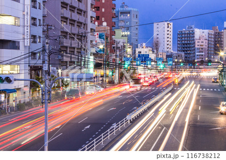 明治通りの夜 116738212