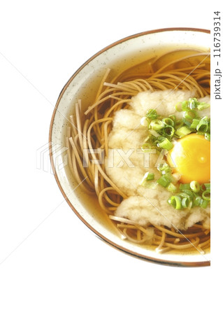 月見とろろ蕎麦を白背景で撮影 116739314