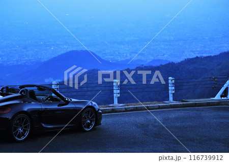 黒いオープンカー 116739912