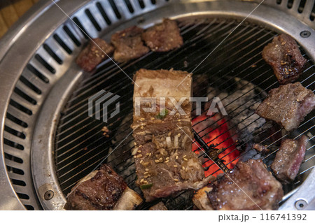 Korean bbq Marinated Grilled Beef Ribs 116741392
