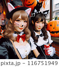 ハロウィンの仮装をしている日本人の25歳の女の子と日本人の28歳の女の子 116751949