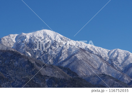大野市から望む冬の荒島岳 116752035