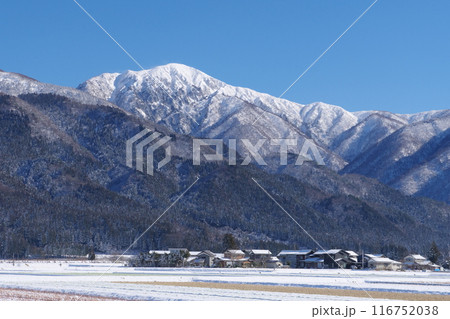 大野市から望む冬の荒島岳 116752038